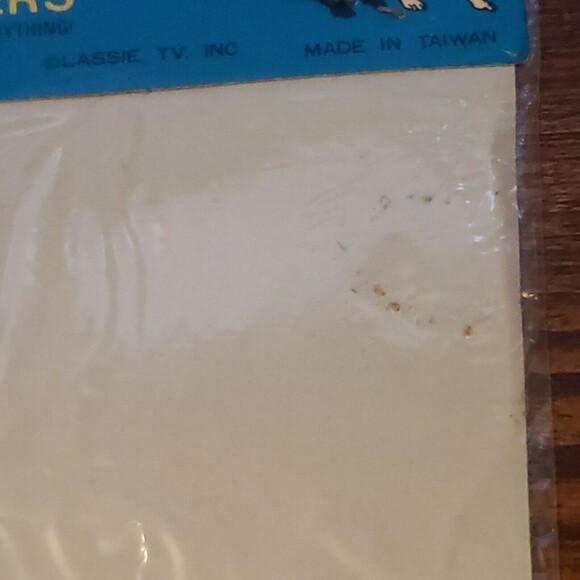 Vintage Lassie Three Dimensional Puffy Stickers 1980's Made in Taiwan No 3009 - Picture 8 of 8